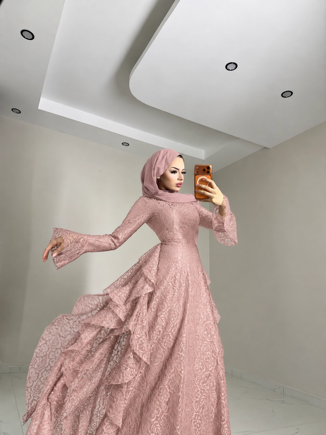 “RUKİA ELZA” Pinterest dantel elbise 