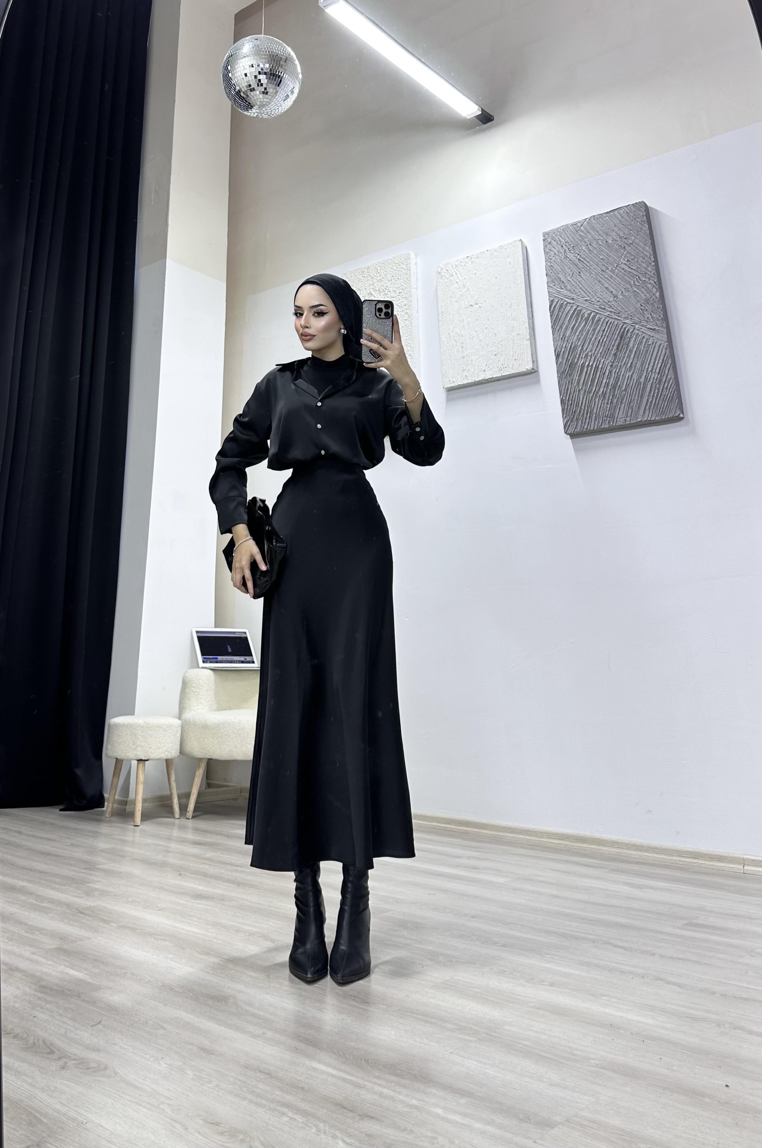 Siyah Saten Takım