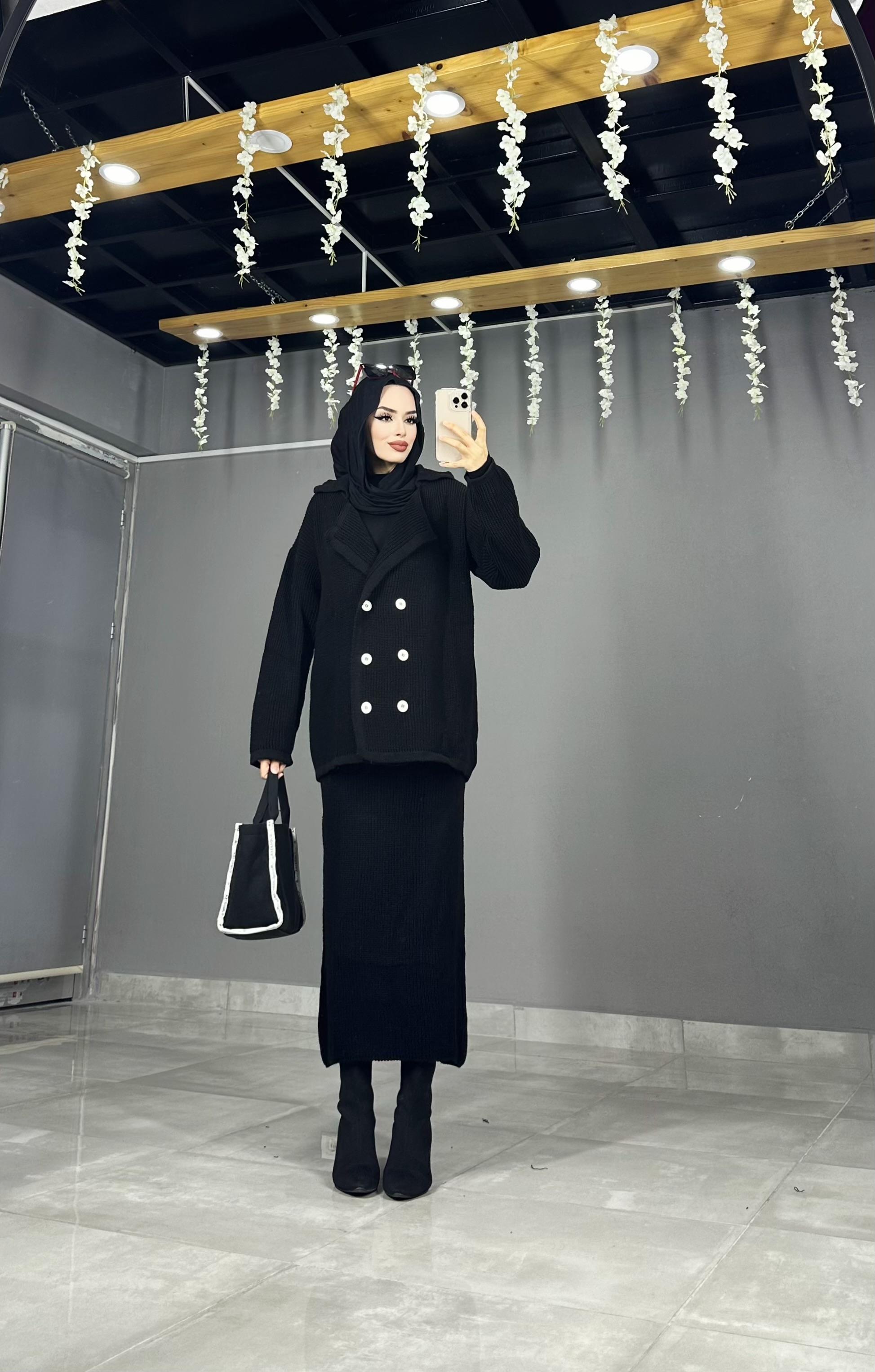 Blaezer Model Etekli Triko Takım 