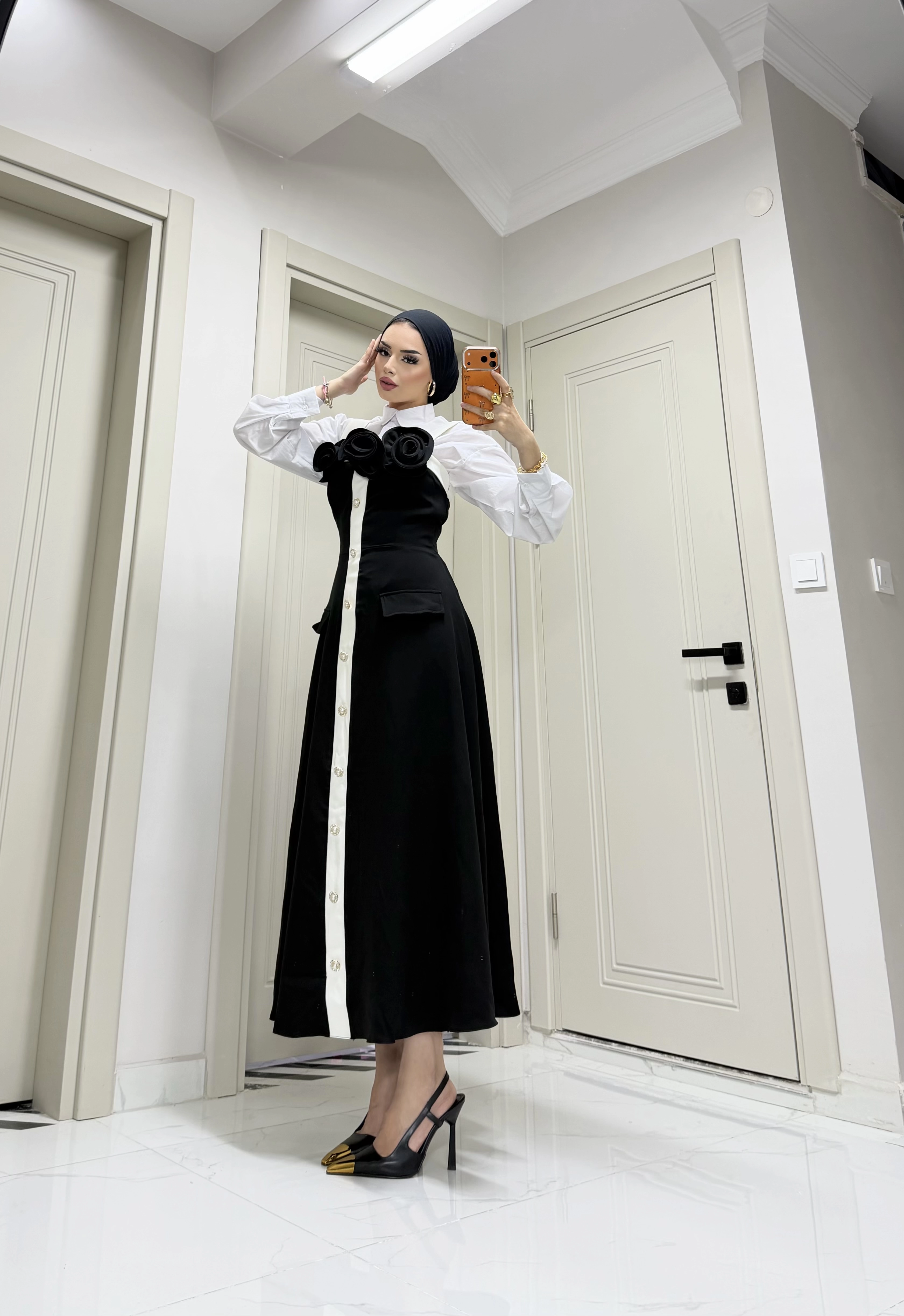 ANASTASYA GÜL BROŞLU JİLE