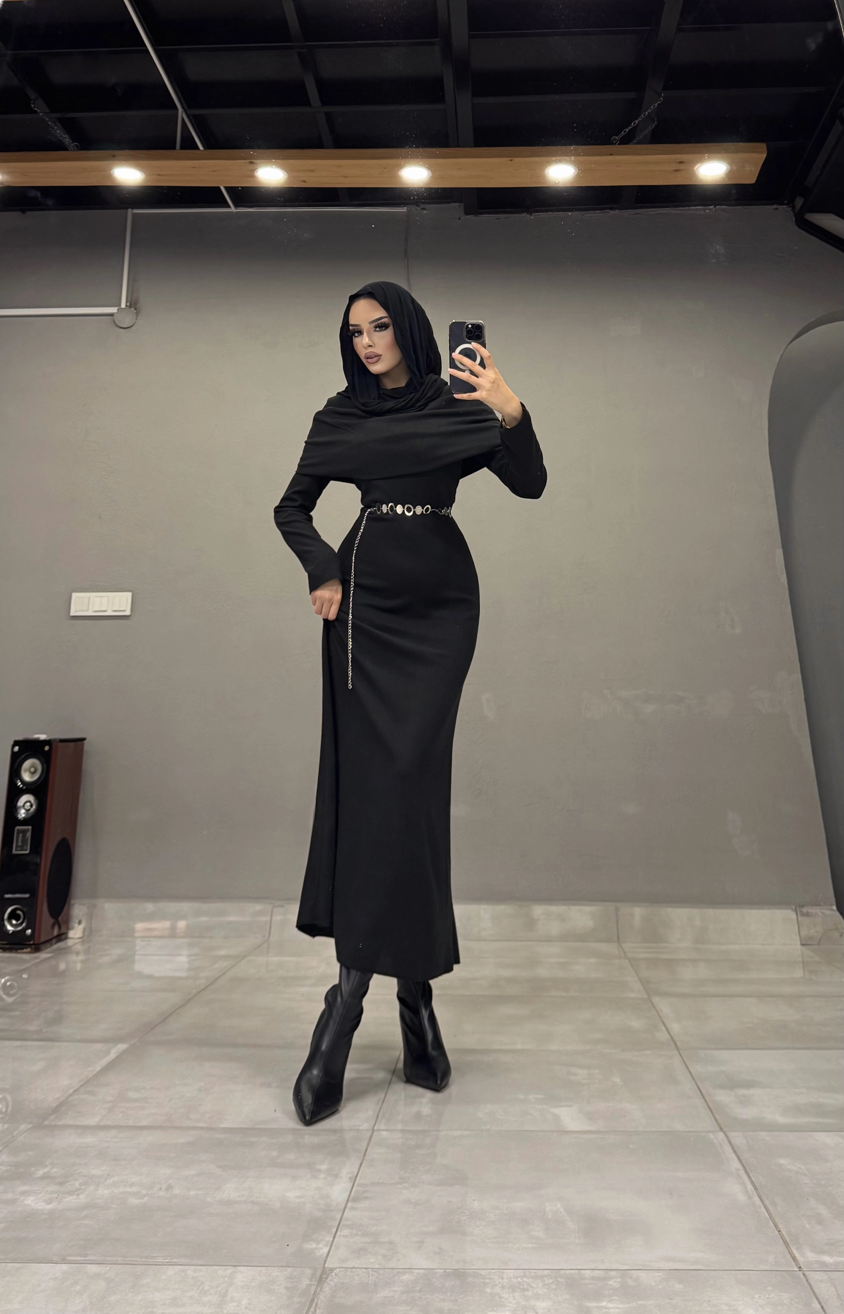 KALEM METAL KEMERLİ ÖRME ELBİSE 