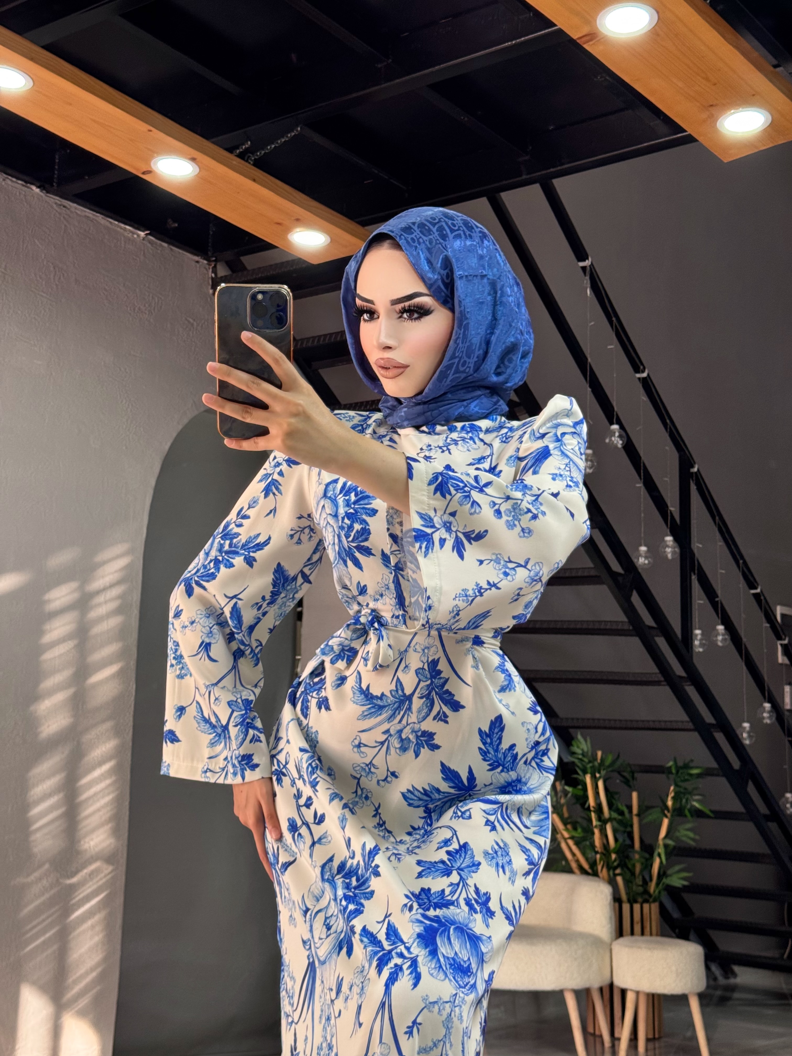 Barbie çiçekli elbise 