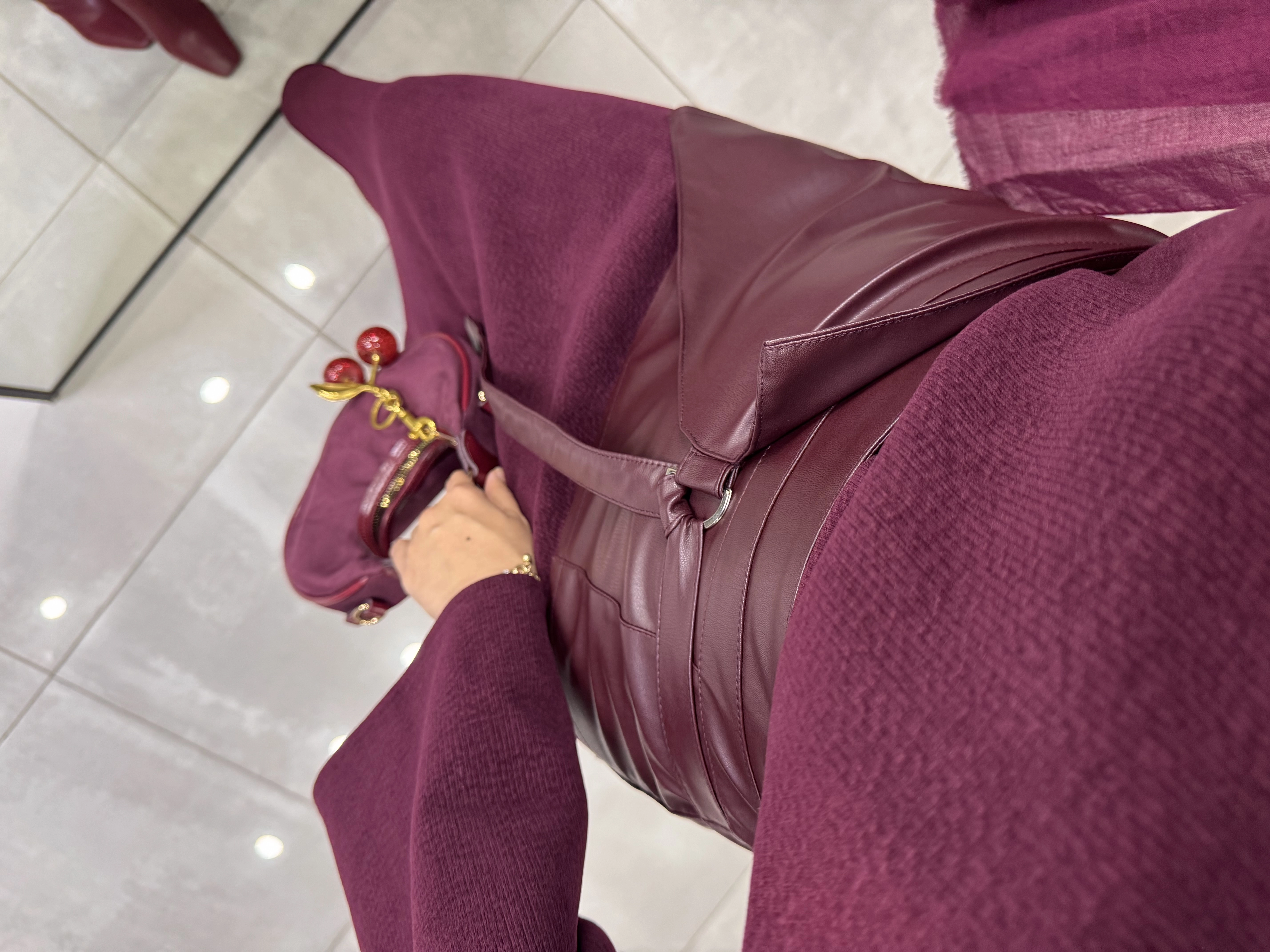 KALIN DERİ KEMERLİ KADİFE ELBİSE BORDO