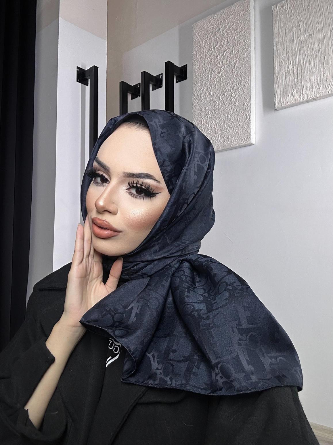 Jakarlı Dior Şal