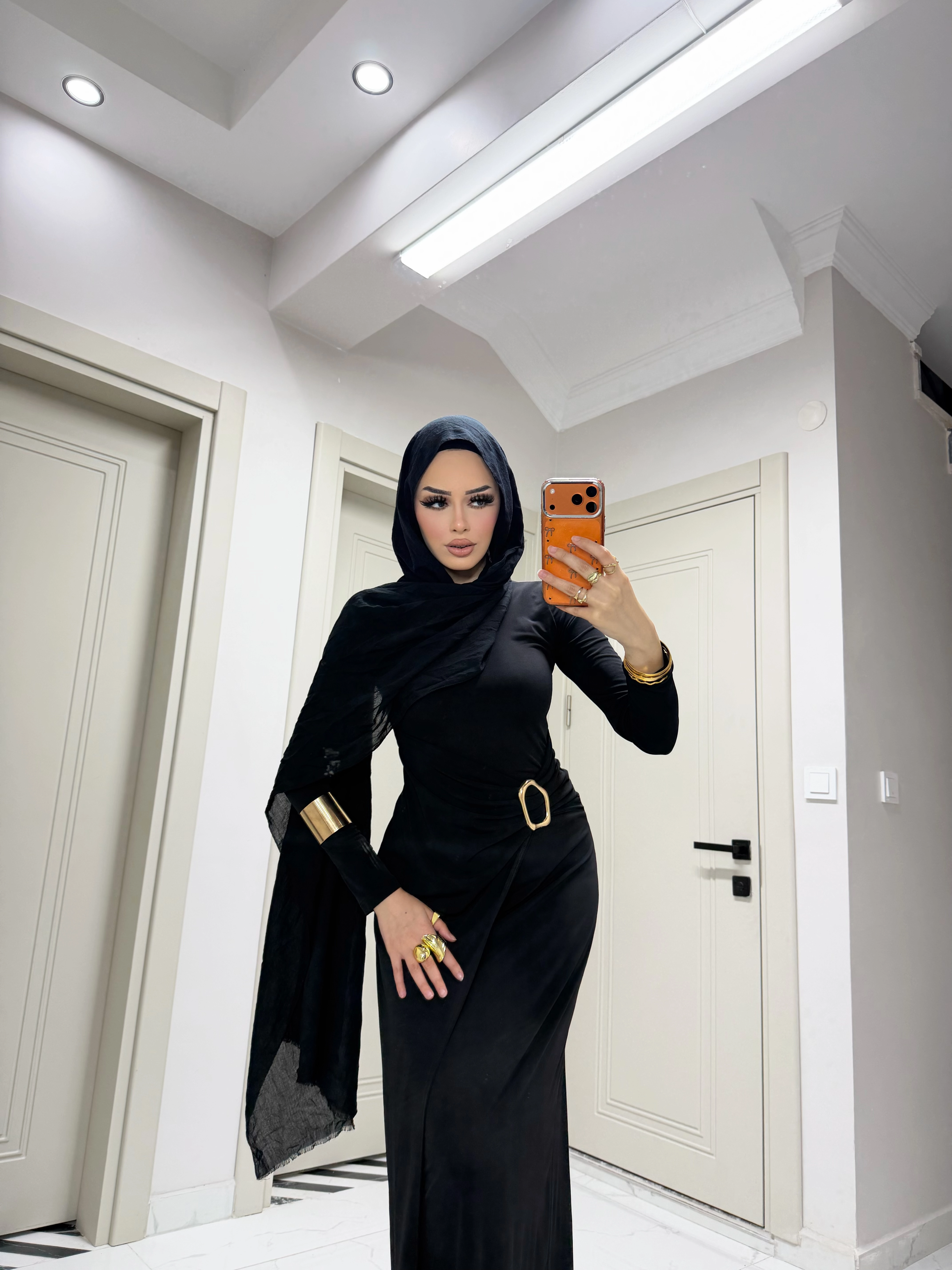 BUZİ RAŞŞA ELBİSE 