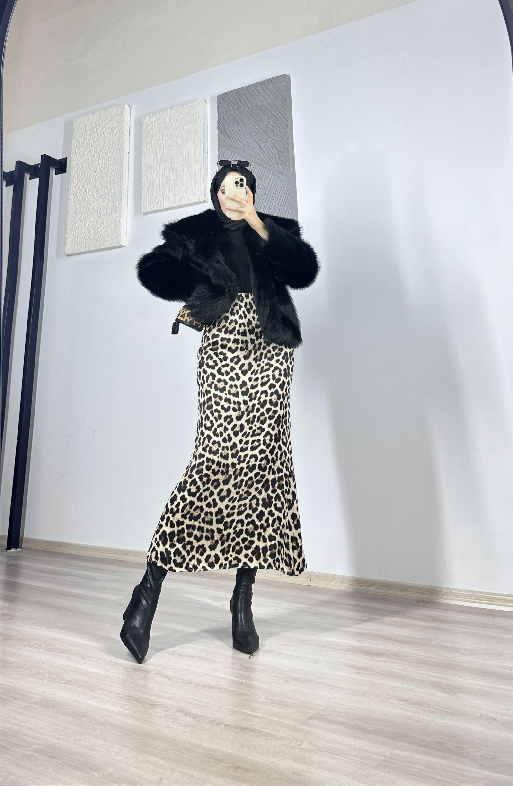 Saten Bej Leopar Etek