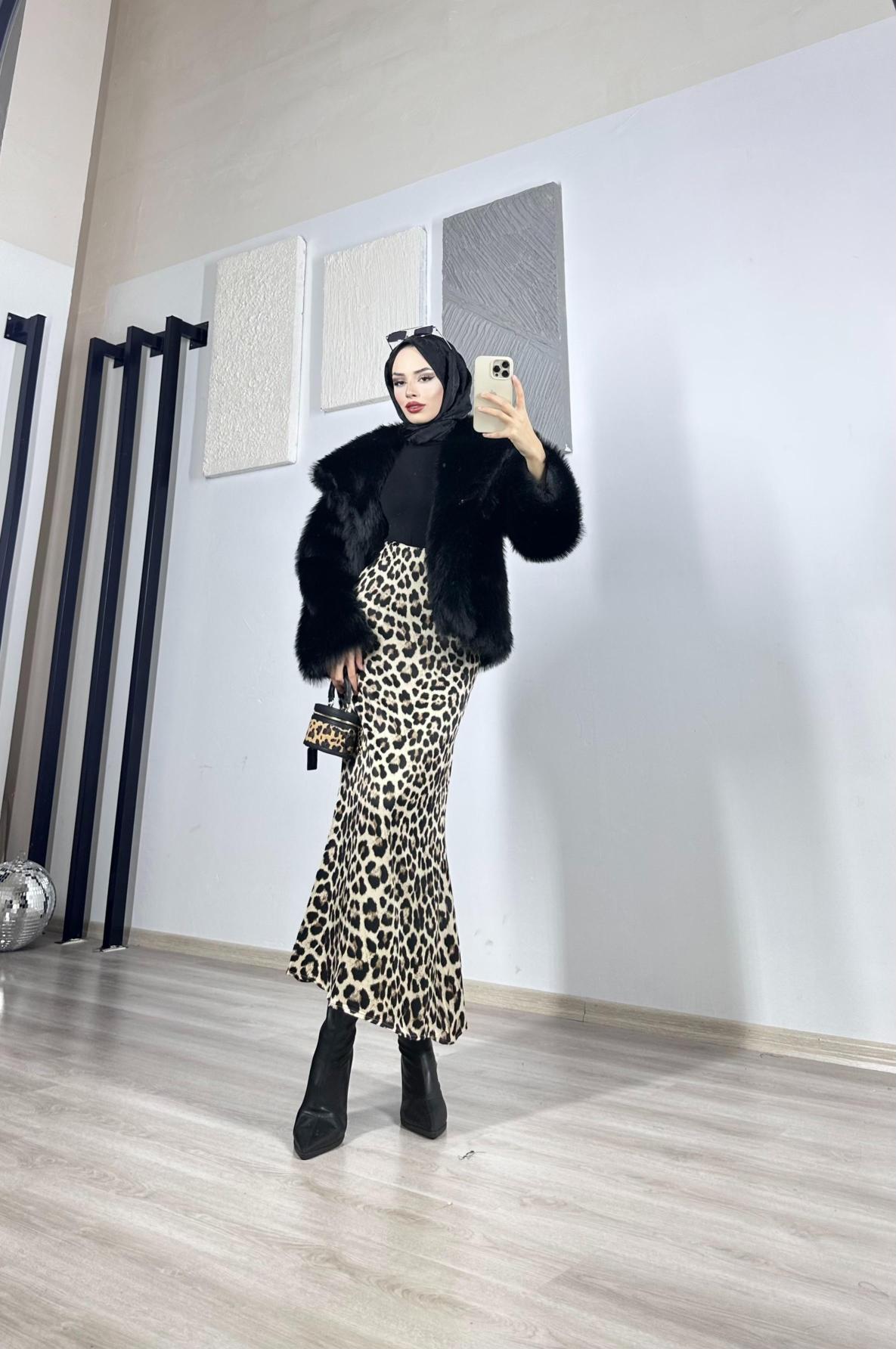 Saten Bej Leopar Etek