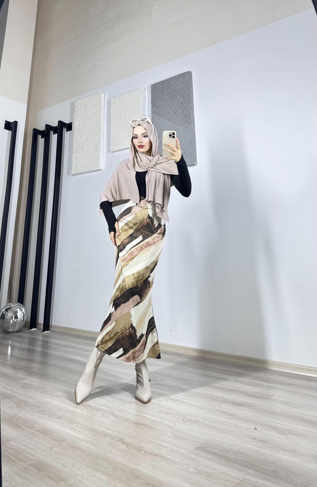 Batik Boya Desenli Saten Etek