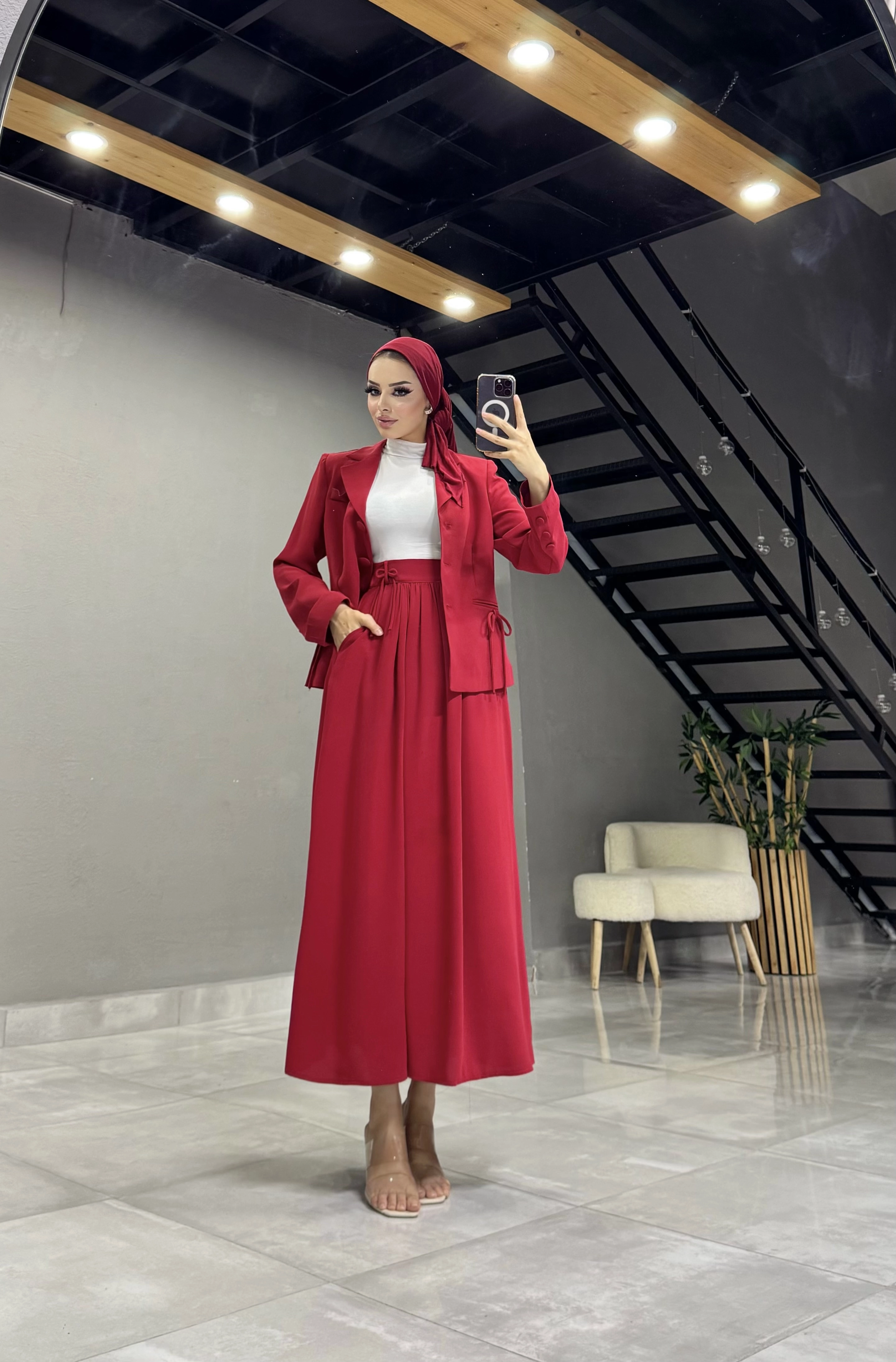 gül broşlu fiyonk detaylı tesettür ceketli etekli takım