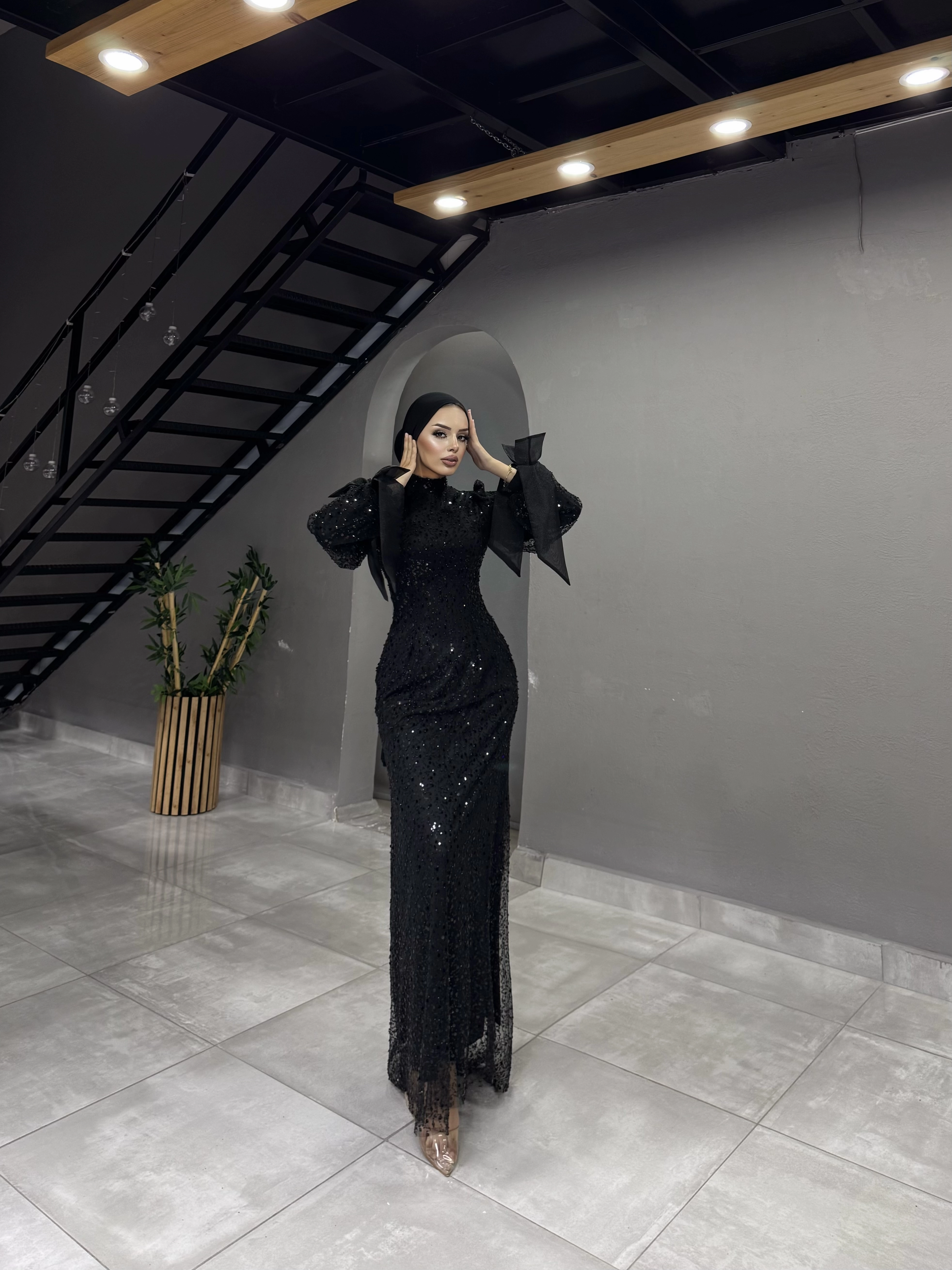 IŞILTILI SİNDİ ABİYE SİYAH 