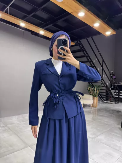 gül broşlu fiyonk detaylı tesettür ceketli etekli takım